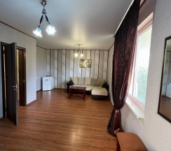 Люкс двухкомнатный с общим балконом вид на море в Дени Дельмар