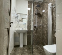 Двухместный номер Standard с красивым видом из окна двуспальная кровать в Airport Hotel 24/7