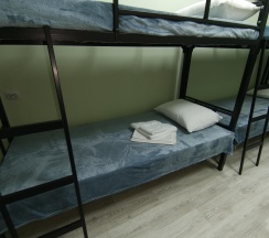 Кровать в 12-местном общем женском номере Сарма в Точка Байкала