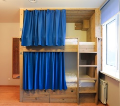 Кровать в шестиместном номере для женщин в Kdhostel