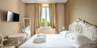 Канны: Отель Hotel Chateau De La Tour