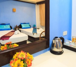 Двухместный номер Deluxe двуспальная кровать в Hotel Grand Orchid Inn