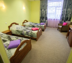 Стандарт с тремя односпальными кроватями в Алиса