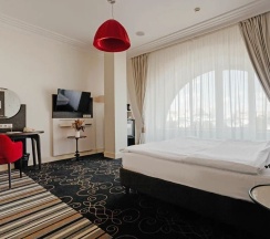 Номер Classic c двуспальной кроватью в Mercure Rostov on Don Center