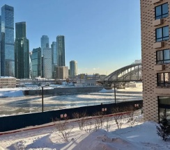 Студия с видом на город в Апартаменты студия Люкс с видом реку и Москва-Сити!