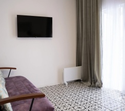 Апартаменты с 2 комнатами с балконом в Rodnik village&SPA