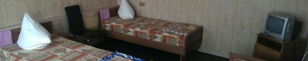 Номер эконом с 3 односпальными кроватями в Уралтранссервис