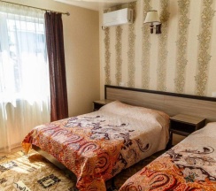 3-местная комната комфорт с балконом в Виктория