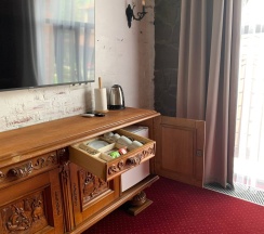 Комната в замке с одной кроватью и ванной в Валерия