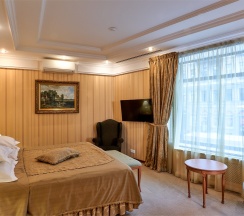 Сюит Голден Гарден в Author Boutique Hotel