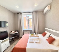 Комфорт Двуспальная Кровать в Metro apartments