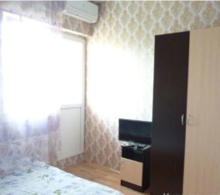 Трехместный Стандарт вид во двор частично на море (с балконом) в Диана