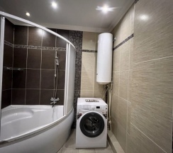 Апартаменты с 2 комнатами с балконом и с красивым видом из окна в Квартирное бюро