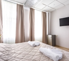 Стандарт Плюс (двухместный номер с одной двуспальной кроватью + доп.место) в Заречье