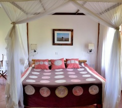 Двухместный номер Standard c 1 комнатой с видом на сад двуспальная кровать в Arumeru River Lodge