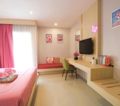 Двухместный номер Deluxe двуспальная кровать в SunSeaSand Hotel (Patong) (SHA Certified)