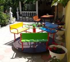 3+ местный Люкс с балконом в Лакшми