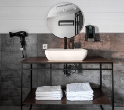 Коттедж с 4 комнатами в ШерХан