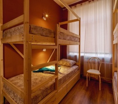 Кровать в общем номере в 1st`hostel