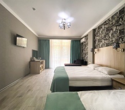 Корпус Сильвер Семейный Стандарт в Family Pride Inn Прайд