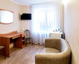 Номер стандарт улучшенный с 1 двуспальной кроватью в Рубин