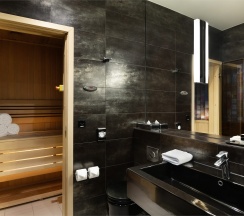 Люкс с видом на город в Radisson Соня