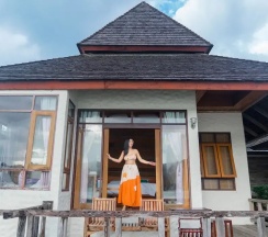 Вилла с балконом и с видом на море в Salakphet Resort
