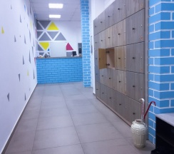 Кровать в общем 8-местном номере в Рокет