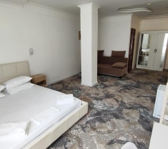 Номер люкс в Лето