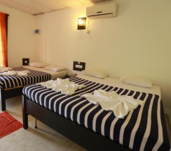 Семейный номер Standard в Eco Hotel Black & White - Anuradhapura