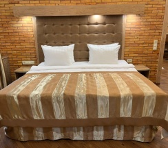 Двухместный номер Deluxe с видом на внутренний двор двуспальная кровать в City Stay Apart Hotel Almaty