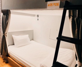 Кровать в общем номере (женский номер) в Capzule Bed Phuket