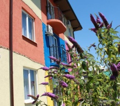 Апартаменты с 2 комнатами с балконом в Модерато