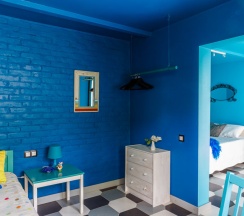 Бирюзовый двухкомнатный в Blaga house design dacha