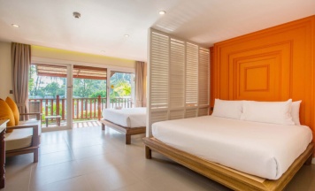 Четырёхместный номер Grand Deluxe с видом на сад в Arinara Beach Resort Phuket