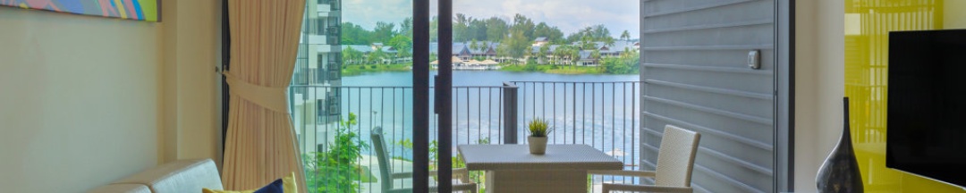 Двухместный люкс c 1 комнатой с видом на воду двуспальная кровать в Cassia Phuket - a brand of Banyan Group
