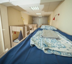 Кровать в общем номере в Пиксель