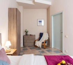Четырёхместные апартаменты с 3 комнатами в GM Apartments
