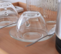 Четырёхместный люкс с 2 комнатами с балконом и с красивым видом из окна в Вилла Абхазия