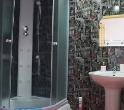 Стандартный номер с одной двухместной либо двумя отдельными кроватями в Victory