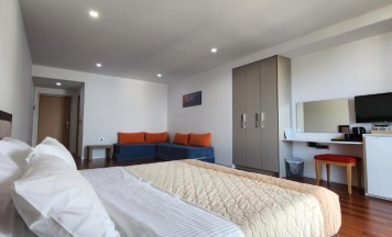 Полулюкс Deluxe в 3B Suites