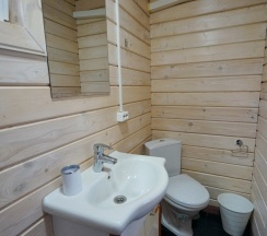 Четырёхместный номер Standard с балконом в Villa-Stella