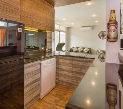 Вилла с 6 комнатами в Tropicana Pool Villa