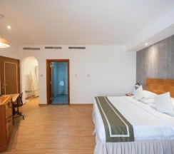 Люкс Executive в BM Beach Hotel