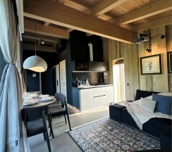 Шале 2 с расширенной террасой + Безлимитное посещение ЕлятыПарка в ЕлятыЛодж