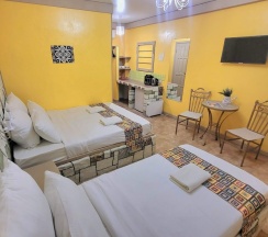 Трёхместный семейный номер Superior с балконом и с красивым видом из окна в Casa Del Sol
