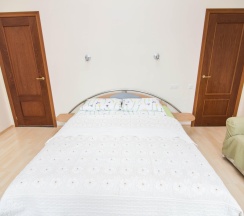 3-комнатные апартаменты студия в Apart24