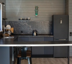 Коттедж улучшенный с 2 двуспальными кроватями в Любовь и Горы