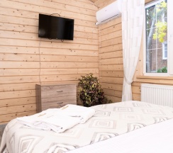 Двухместный коттедж с красивым видом из окна двуспальная кровать в Пятницкий плёс