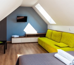 улучшенный четырехместный с ванной комнатой в Relax88